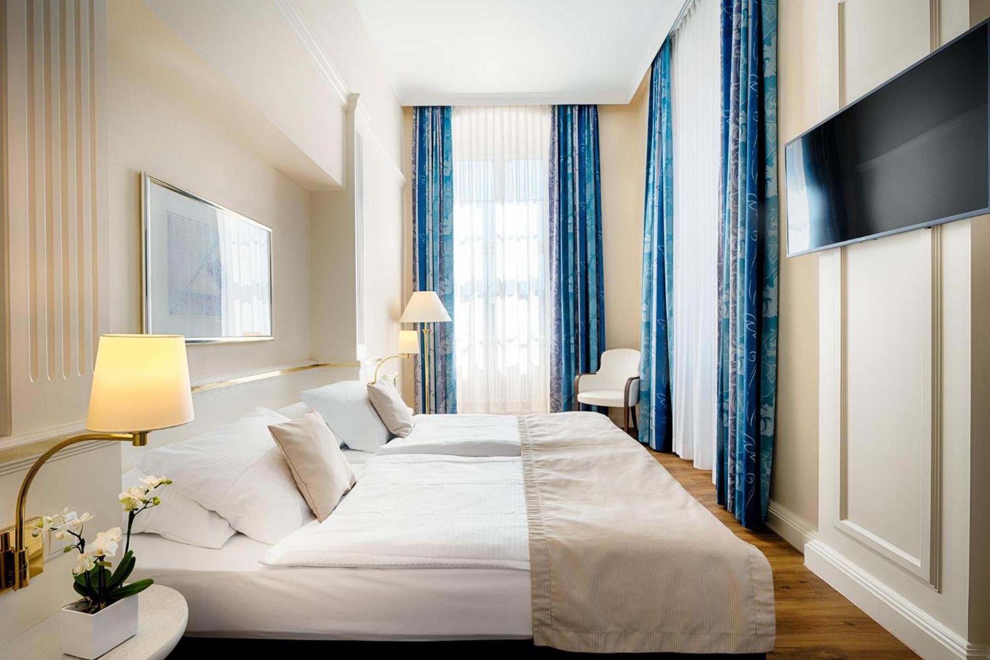 Welcome Hotel Residenzschloss Bamberg Exterior foto